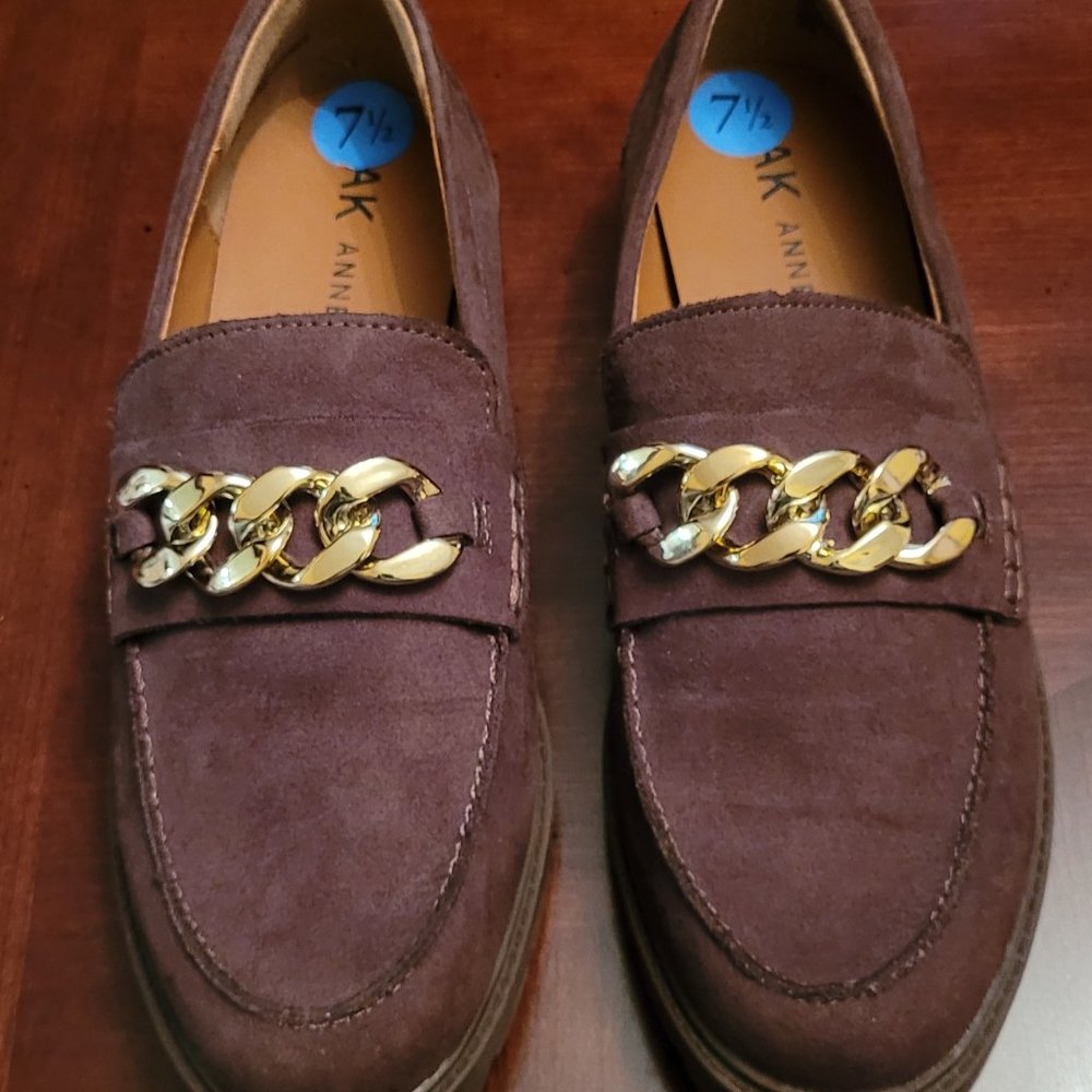 Anne Klein Women's Loafer Shoes i-flex Sole Brown Faux Leather Chain Detail NWOB